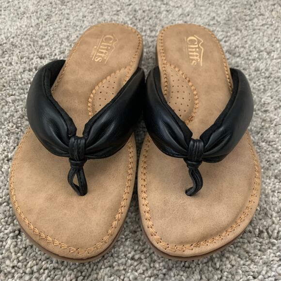 Cliffs By White Mountain "Forgiving" Flip Flop Sandals - Size 5.5M - Picture 1 of 11